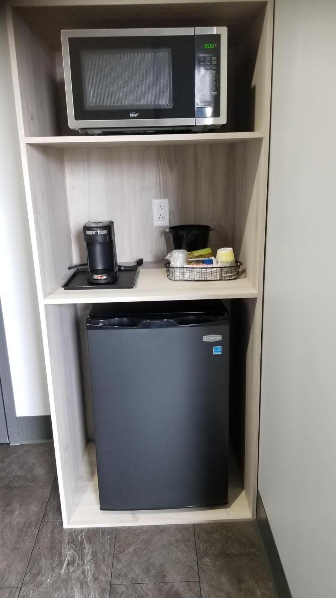 Razoolies Inn スティーブンビル 部屋 写真